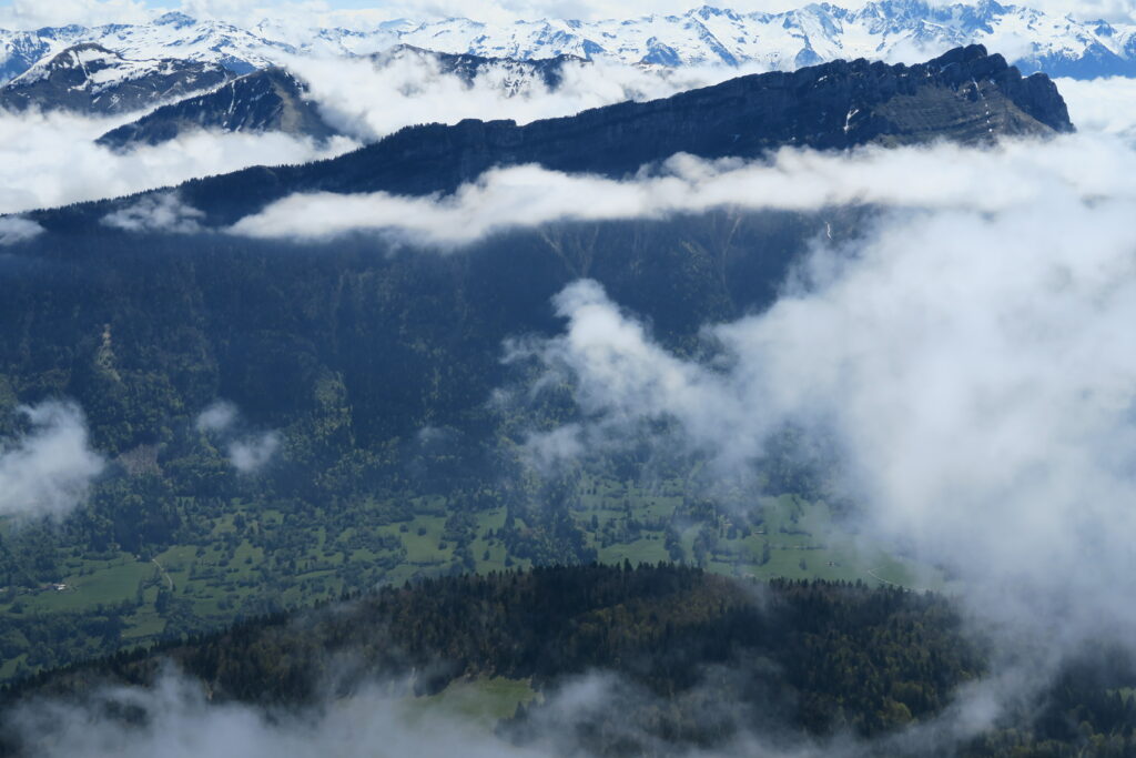vue sommet colombier bauges